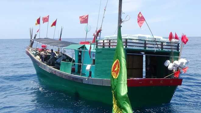 Duoi 6 tau ca Trung Quoc xam pham sau vung bien Viet Nam hinh anh 1