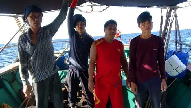 Duoi 6 tau ca Trung Quoc xam pham sau vung bien Viet Nam hinh anh 2