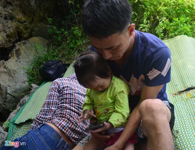 Dan chui vao hang tron nong 40 do C hinh anh 7