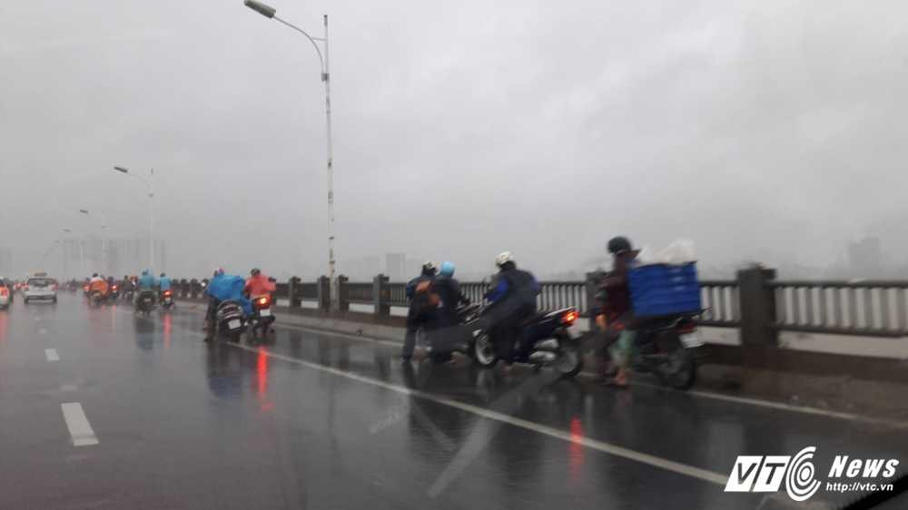 13843605_1020188659940254