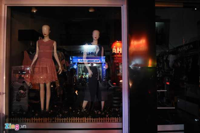 Thanh pho Nam Dinh chim trong bong toi sau bao hinh anh 13