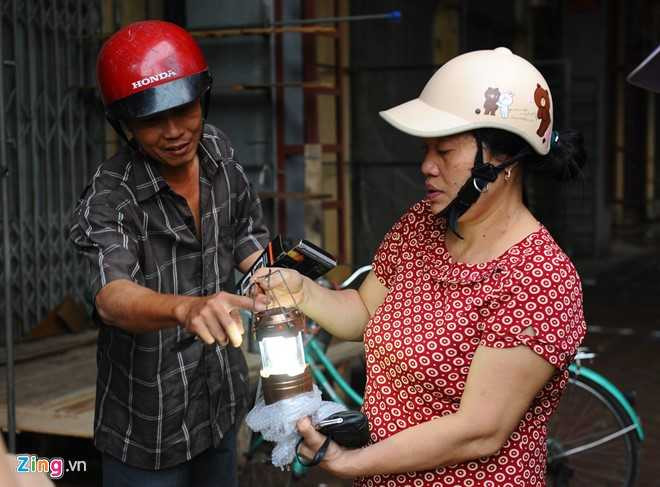 Thanh pho Nam Dinh chim trong bong toi sau bao hinh anh 3