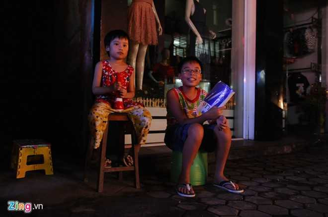 Thanh pho Nam Dinh chim trong bong toi sau bao hinh anh 7