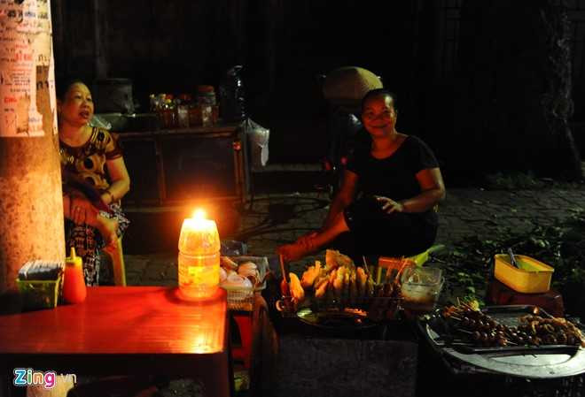 Thanh pho Nam Dinh chim trong bong toi sau bao hinh anh 9