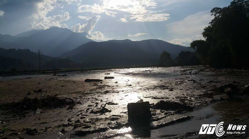 13931692_686599548160784_