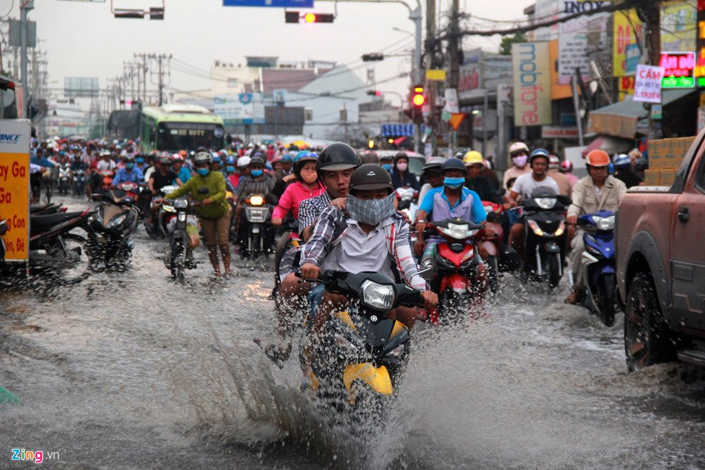 Sai Gon khong mua van ngap nang hinh anh 11