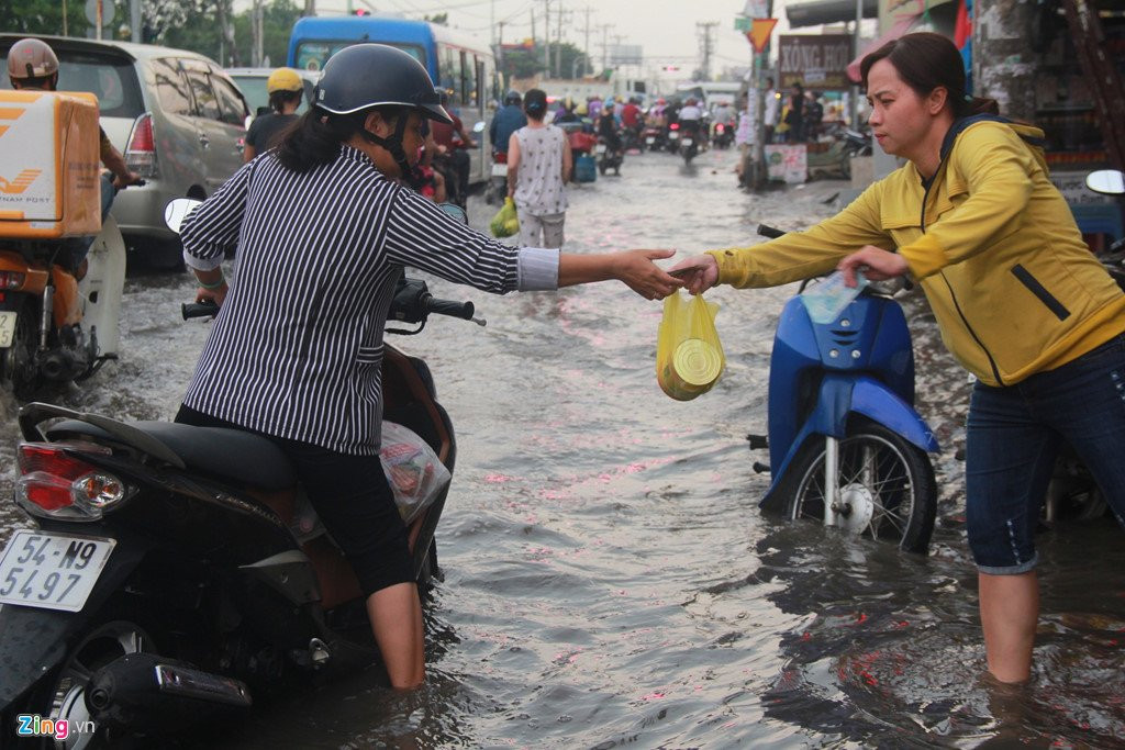 Sai Gon khong mua van ngap nang hinh anh 9