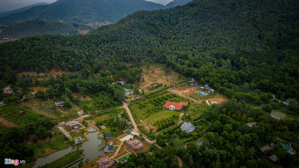 Toan canh nha ca si My Linh va cac khu nghi duong giua rung phong ho hinh anh 8