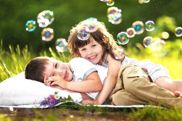 7 sự thật cha mẹ phải nói trước khi con tròn 13 tuổi