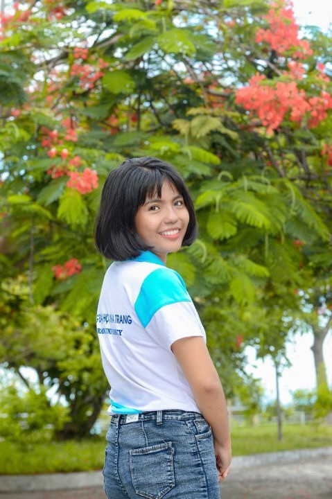 Trúng đại học, nữ sinh có đôi mắt 2 màu chọn cao đẳng