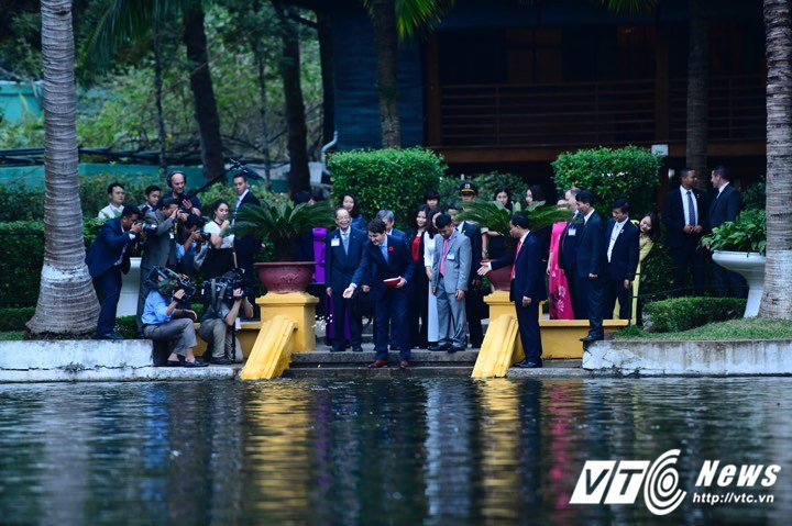 23415969_513922932305232_1727348199_n 5