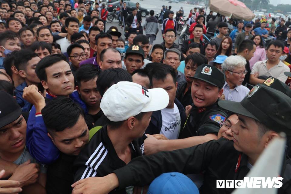 45805298_259884958030766_5678287227369553920_n