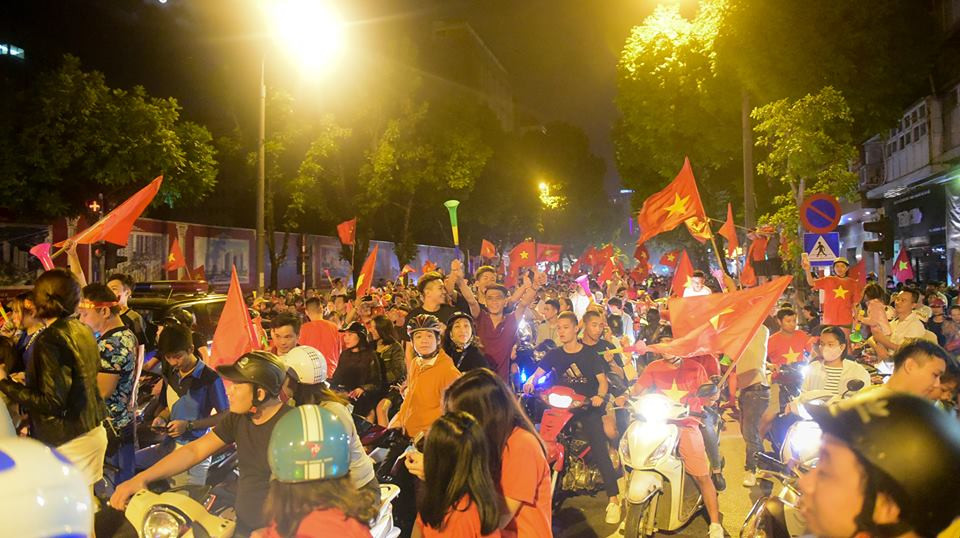 46445143_2363524440328972_2134981629561536512_n 12