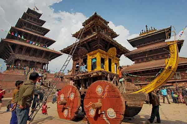 2016-02-14-07-59-30_bisket-jatra