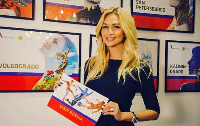 Victoria-Lopyreva-10