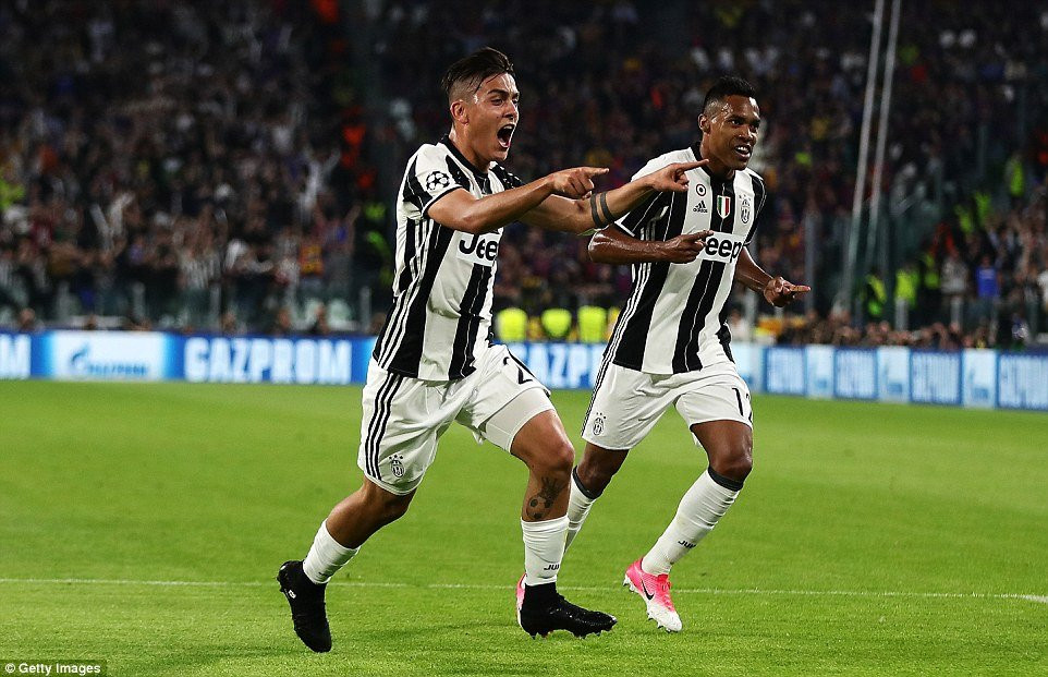 Hinh anh Video ket qua Juventus vs Barca: Dybala lap cu dup nhan chim Barca tren dat Italia 8