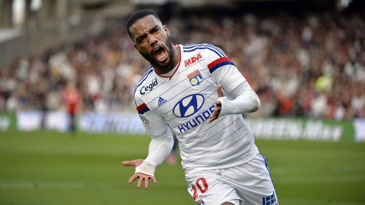 lacazette-1 3