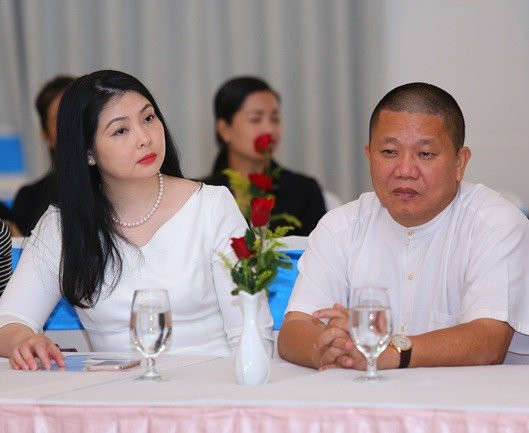 Co phieu giam manh, vo ong Le Phuoc Vu muon ban het von khoi Hoa Sen hinh anh 1