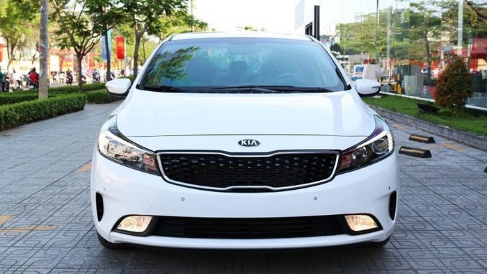 VNF-bang-gia-xe-Kia-THANG-6-2018