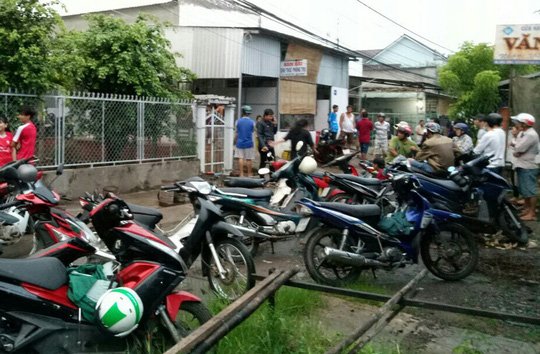 Nam thanh niên chết lõa thể bên cạnh 2 gói thuốc chuột trong phòng trọ - Ảnh 1.
