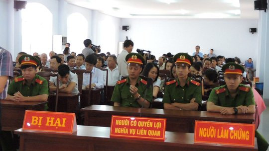 Đang xét xử nguyên chủ tịch TP Vũng Tàu - Ảnh 3.