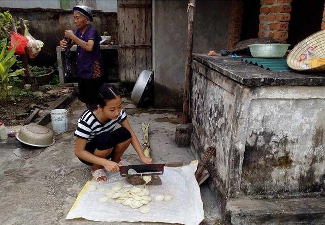 dat-24-diem-nguy-co-nu-sinh-bo-uoc-mo-vao-giang-duong-dh