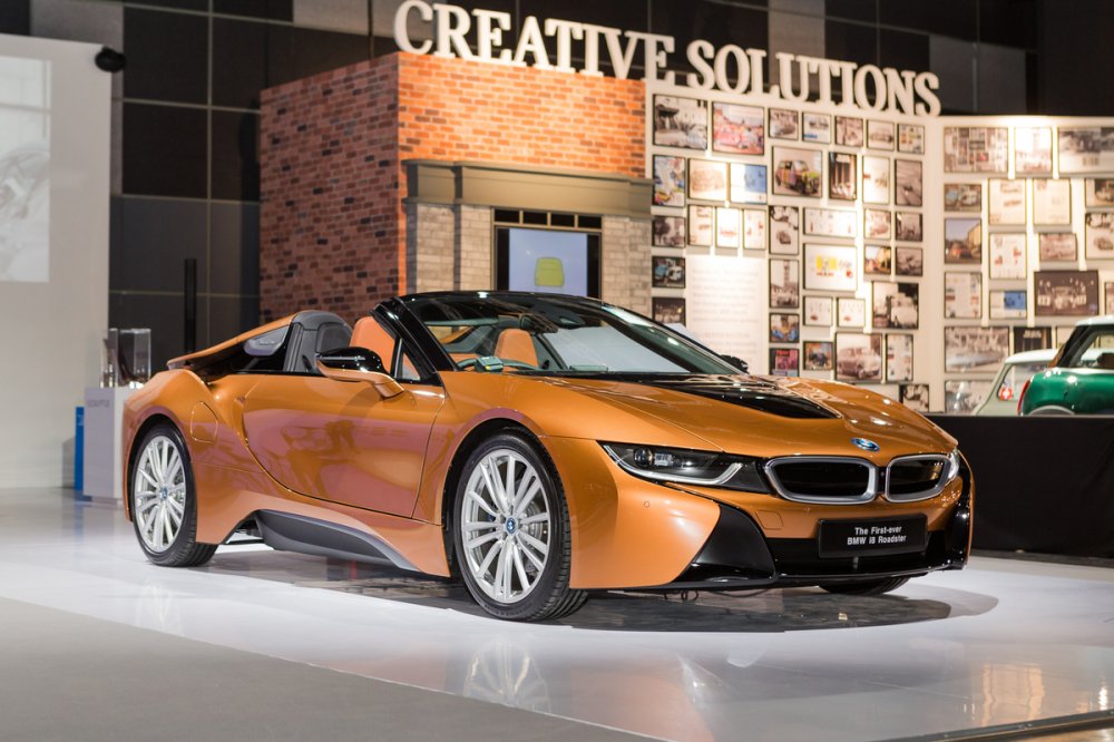 bmw-i8-roadster-10-of-12_1200x0