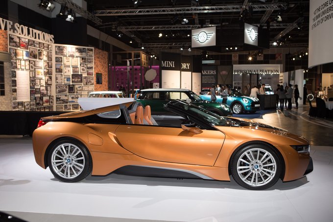 bmw-i8-roadster-12-of-12_680x0