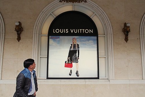 luxury-brands-03-5641-1536251187