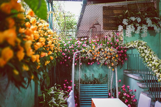 Cô dâu Hà Nội xinh đẹp mặc 'báu vật' đặc biệt được truyền mẹ