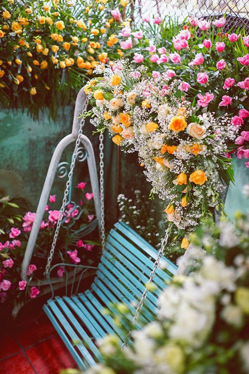 Cô dâu Hà Nội xinh đẹp mặc 'báu vật' đặc biệt được truyền mẹ