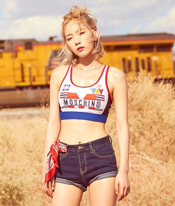 Cao dưới 1m60, các sao nữ này vẫn khiến thế giới 'ngước nhìn'