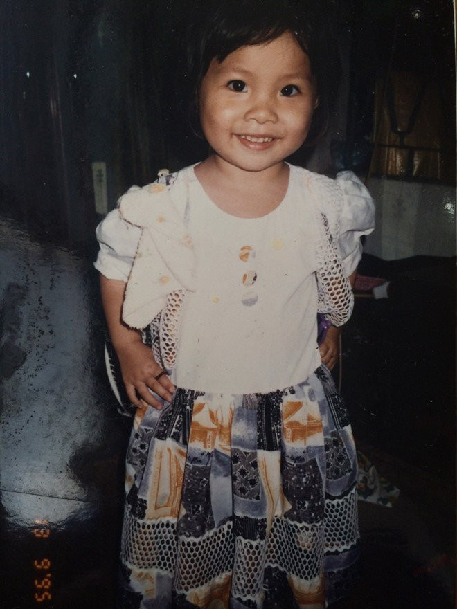 Thử tài đoán tên sao Việt qua loạt ảnh thời 'cởi truồng tắm mưa'