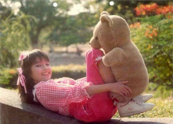 Thử tài đoán tên sao Việt qua loạt ảnh thời 'cởi truồng tắm mưa'