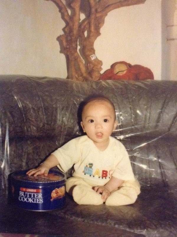 Thử tài đoán tên sao Việt qua loạt ảnh thời 'cởi truồng tắm mưa'