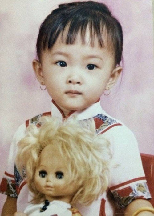 Thử tài đoán tên sao Việt qua loạt ảnh thời 'cởi truồng tắm mưa'