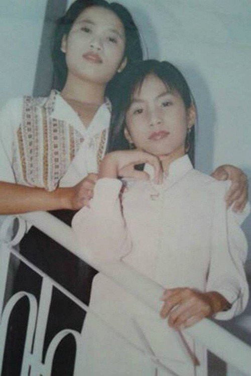 Thử tài đoán tên sao Việt qua loạt ảnh thời 'cởi truồng tắm mưa'