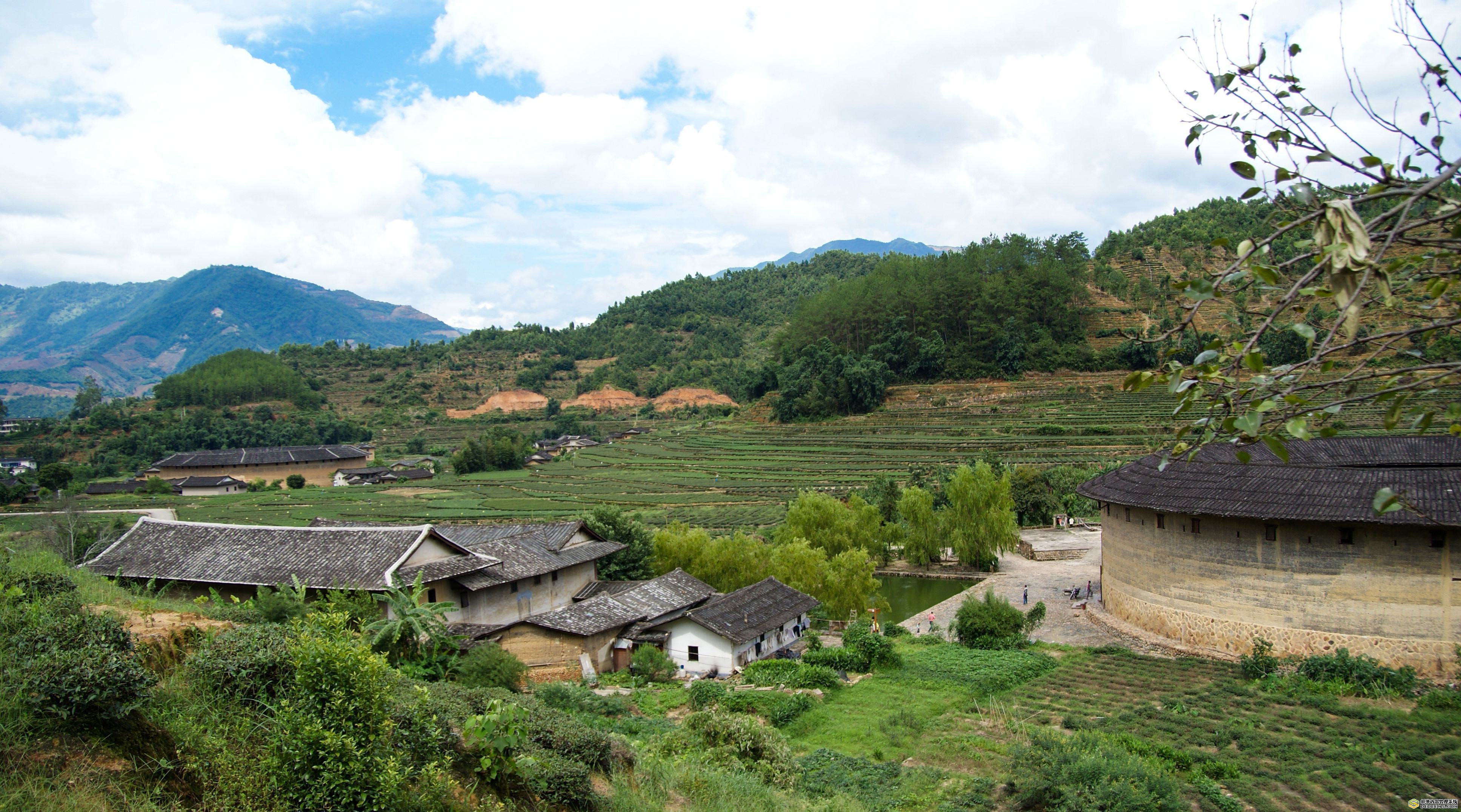 Người con dâu kính hiếu với mẹ chồng khiến ai cũng xúc động