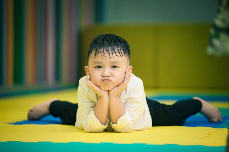 Dân mạng bị 'đốn tim' bởi chàng trai 5 tuổi của 'Bố ơi mình đi đâu thế'