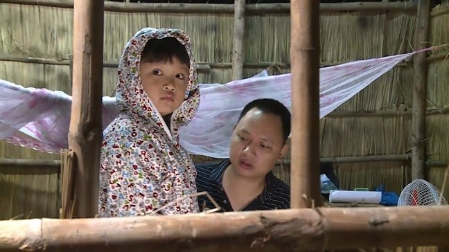 Dân mạng bị 'đốn tim' bởi chàng trai 5 tuổi của 'Bố ơi mình đi đâu thế'