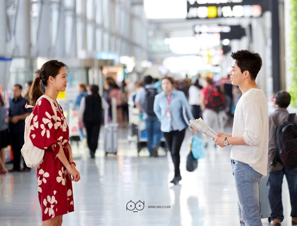 Học tập 'nàng thơ Gong Hyo Jin' lựa chọn trang phục sành điệu cho U40