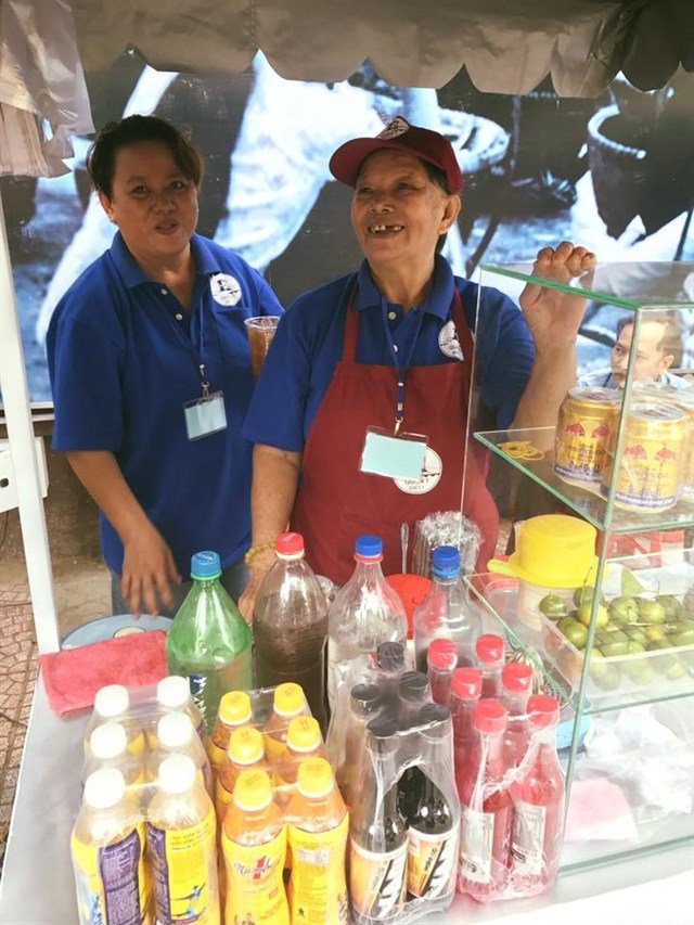 Chính thức khai trương phố hàng rong đầu tiên tại quận 1, TPHCM