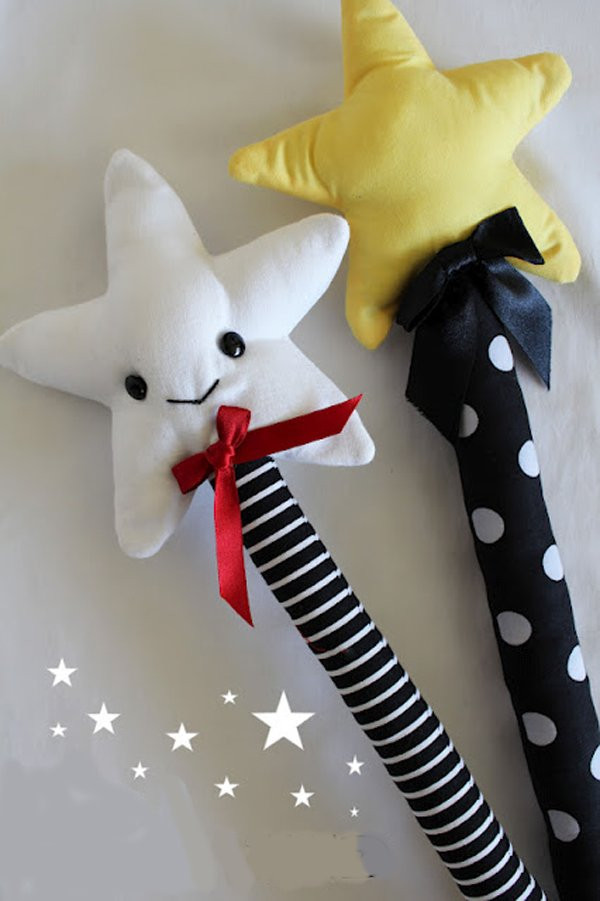 Mẹ khéo tay tự làm đũa thần tiên cho bé chơi Trung Thu