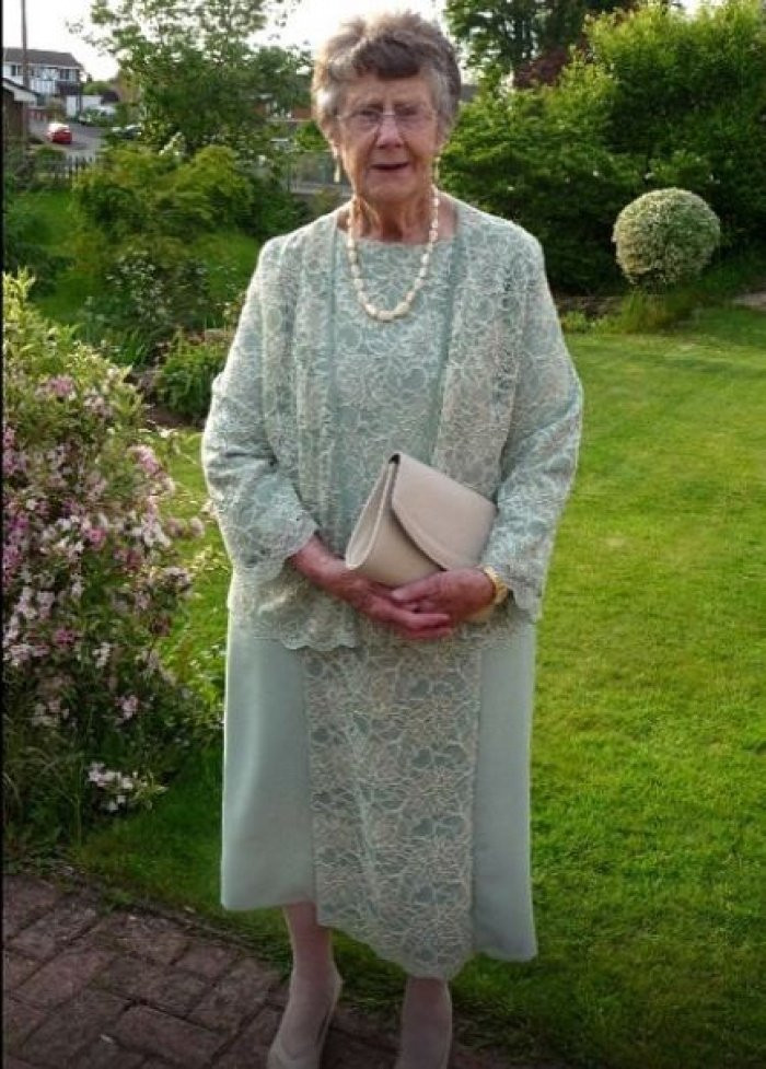 Cụ ông trở thành 'người chồng tuyệt vời nhất Instagram' bởi loạt ảnh 'vợ là nhất'