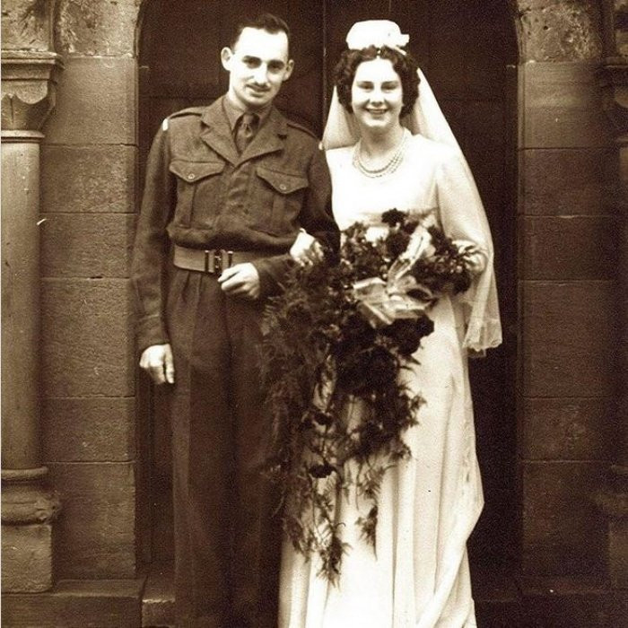 Cụ ông trở thành 'người chồng tuyệt vời nhất Instagram' bởi loạt ảnh 'vợ là nhất'