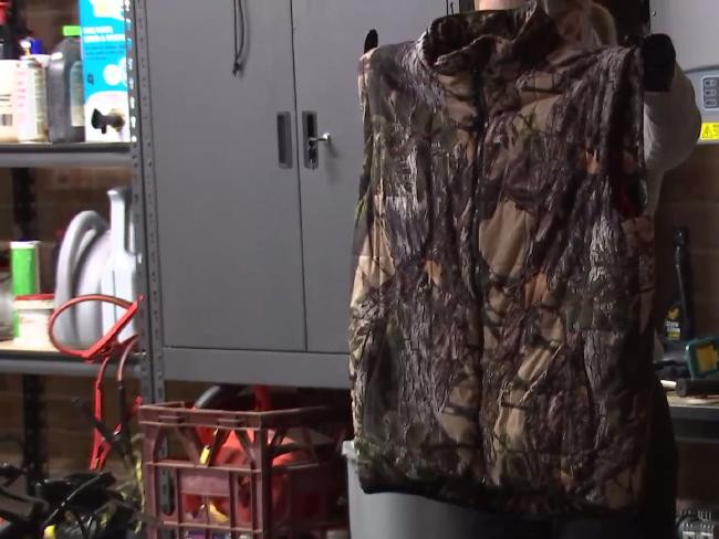 Kiểm tra điện thoại, vợ chết lặng phát hiện những bức hình tố cáo tội ác chồng