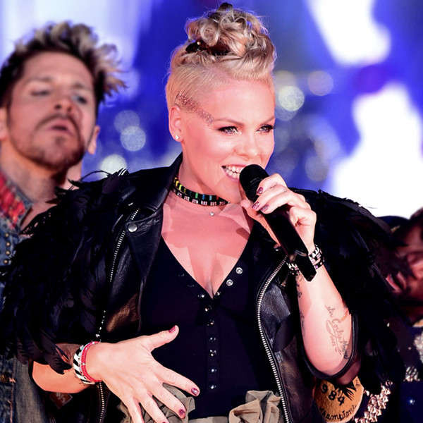 Pink - bà mẹ yêu thương con đến tận cùng