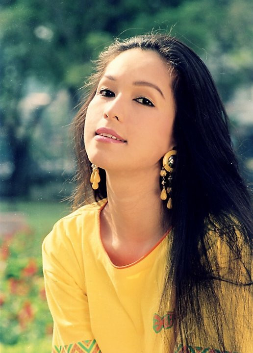 Ngưỡng mộ hạnh phúc viên mãn của 'Người đàn bà không tuổi' Diễm My