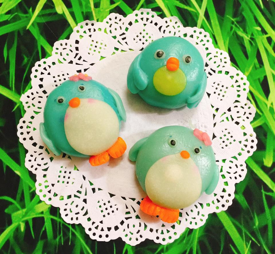 Mẹ bỉm sữa hào hứng khoe bánh trung thu nhà làm 'chất phát ngất'