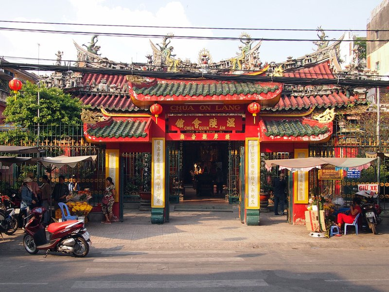 Khám phá 4 khu phố nước ngoài đậm đà bản sắc văn hóa bản địa giữa lòng Sài Gòn